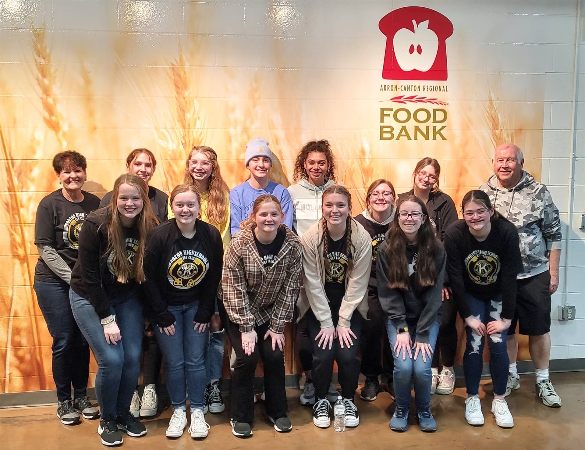 Key Club at Akron/Canton food bank